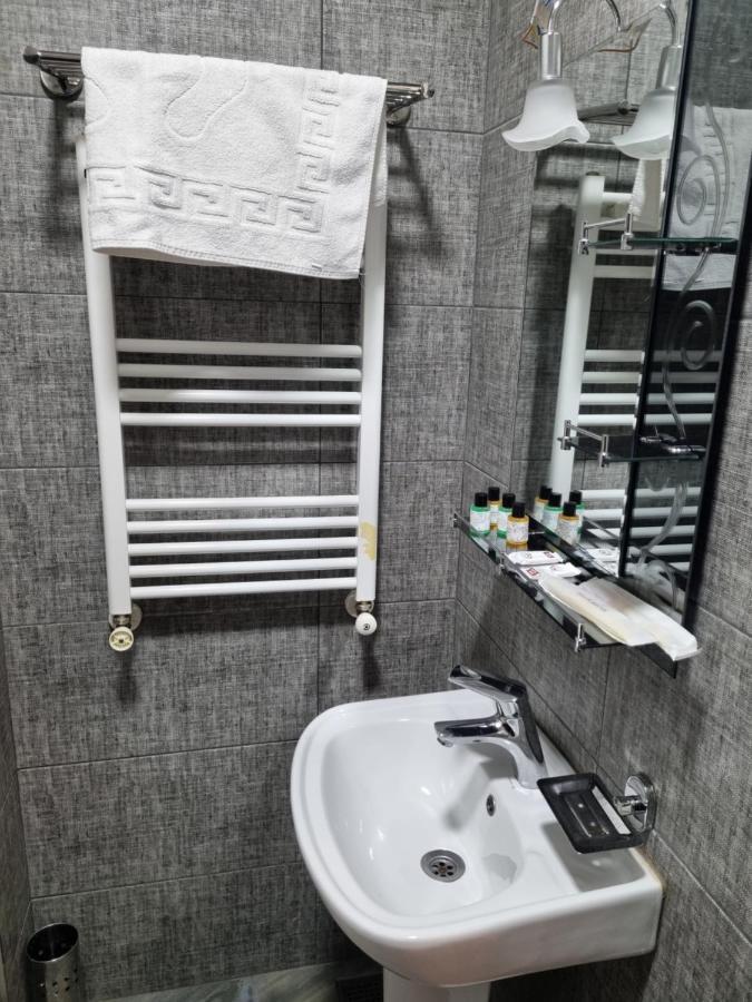 Mahali Hotel Batumi Eksteriør billede